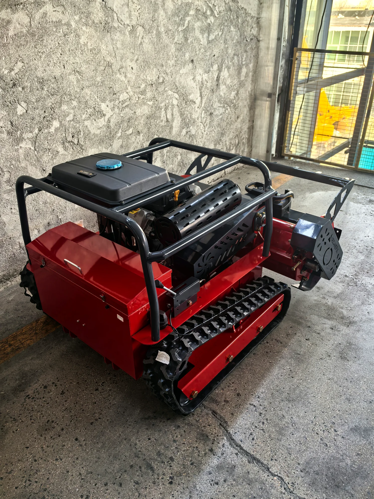 MERI ME-RM1000-24 remote control lawn mower real product photograph